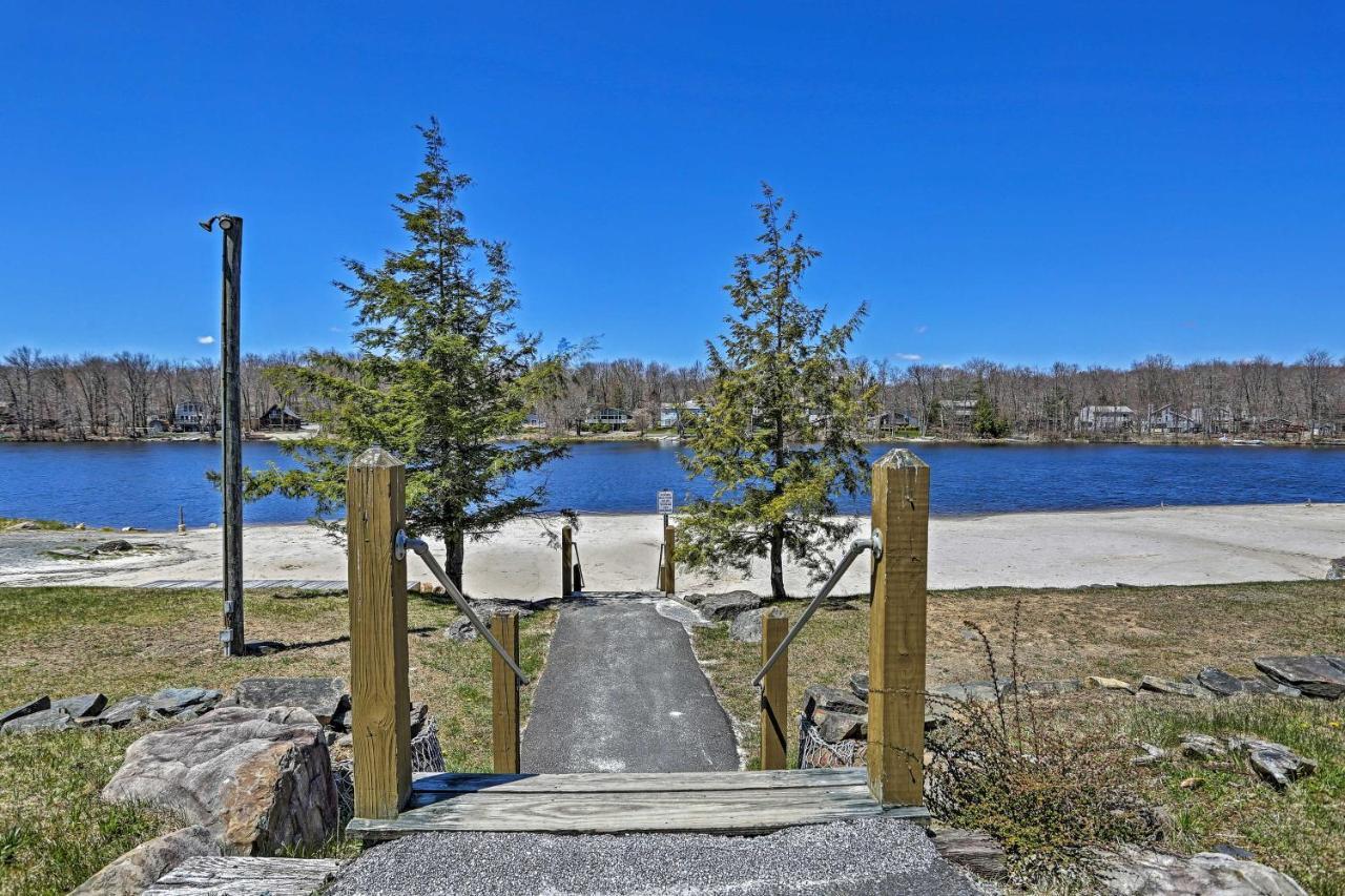 Tobyhanna Home With Hot Tub And Fire Pit Walk To Lake エクステリア 写真